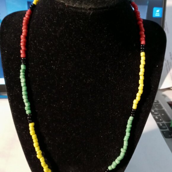 NECKLACE - Picture 1 of 1